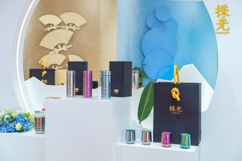 采光 煥金工藝純鈦產品亮相深圳禮品展用東方美學沖擊高端市場