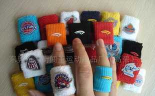 護(hù)腕、護(hù)指與精美禮品贈品——闖王運動用品廠為您打造專業(yè)運動與休閑體驗